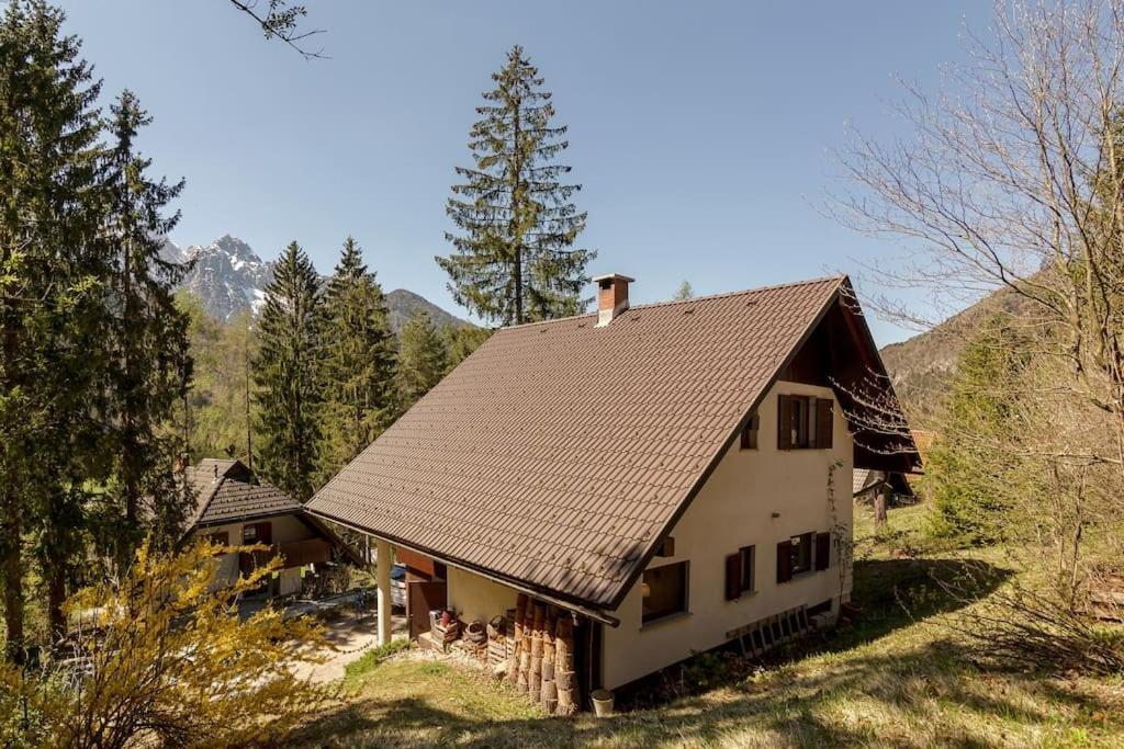 Chalet Mia - Family Cottage, Kranjska Gora กอซด์มาร์ทูลเย็ก ภายนอก รูปภาพ